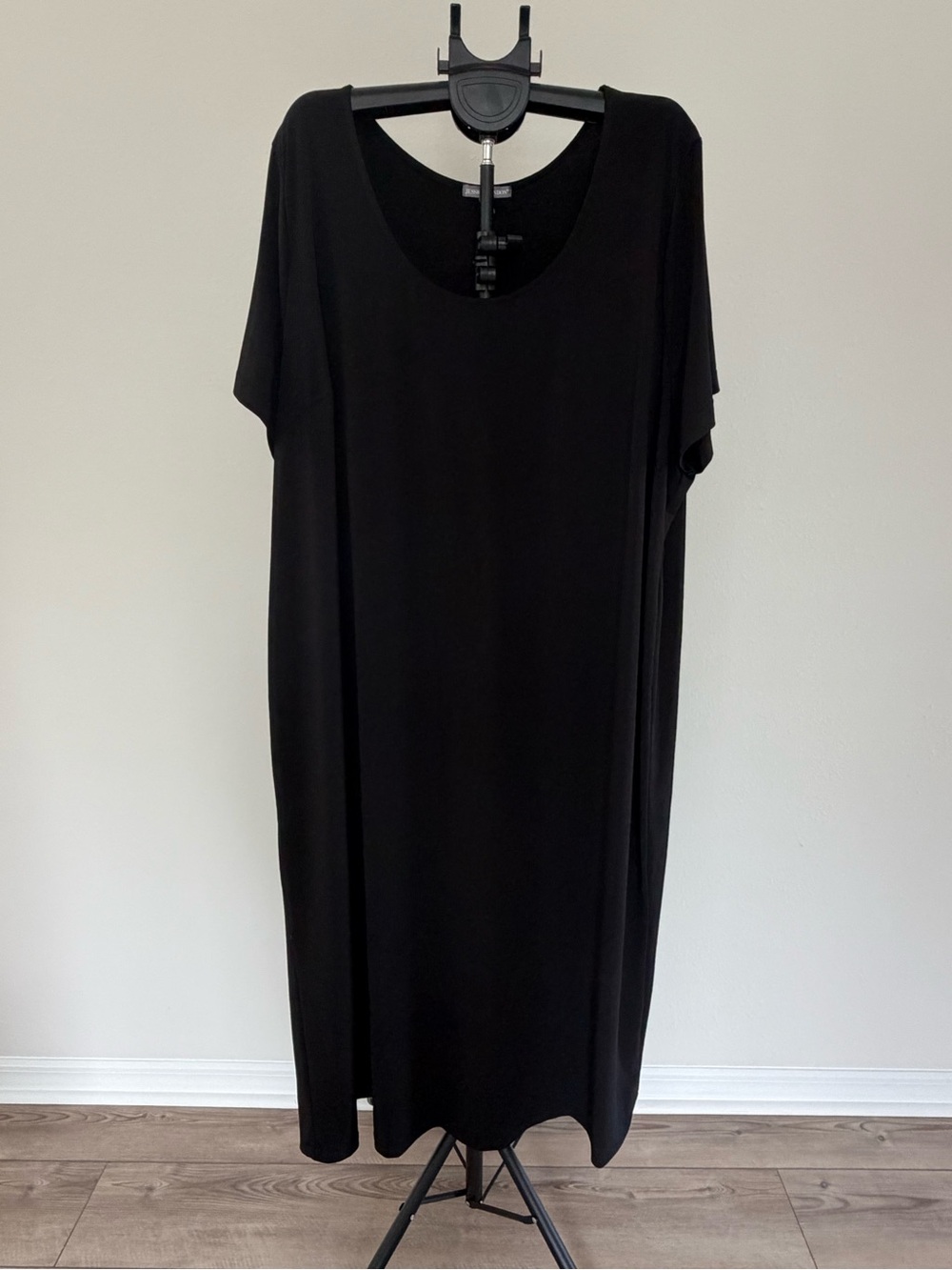 Jessica London Women’s Black Scoop Neck Maxi Tee Shirt Dress, size 30/32